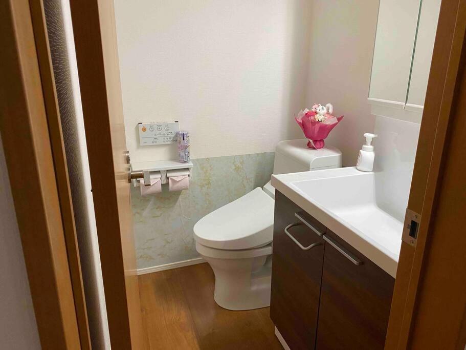 5Ldk3Toilets: 最近の駅6分・スカイツリー電車1分・浅草電車4分・Nrt電車60分 Apartman Tokió Kültér fotó